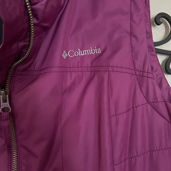 Columbia Women's Purple Vest - Picture 3 of 9